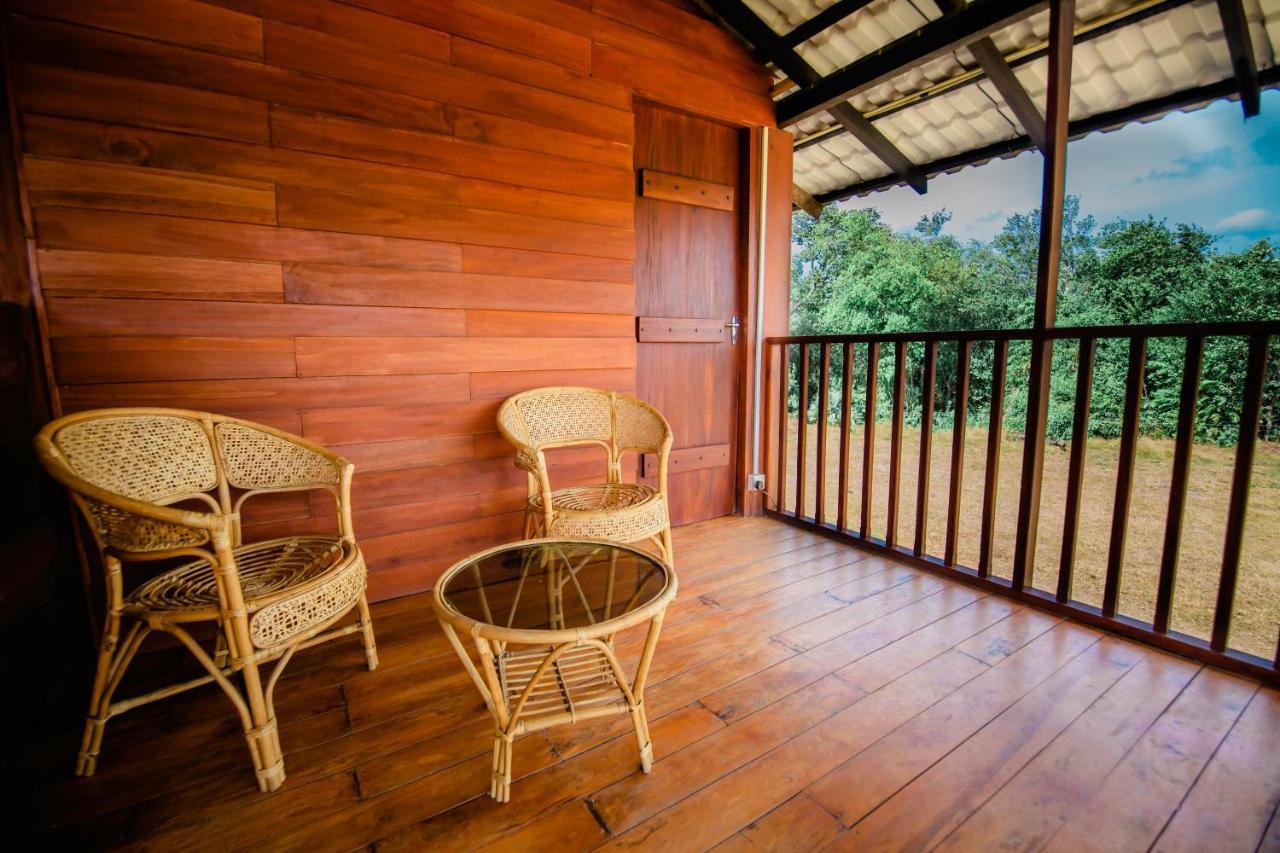 Kayjay Wild Wilpattu Hotel Buitenkant foto