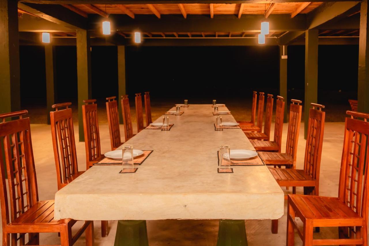 Kayjay Wild Wilpattu Hotel Buitenkant foto