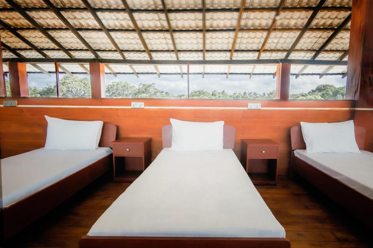 Kayjay Wild Wilpattu Hotel Buitenkant foto