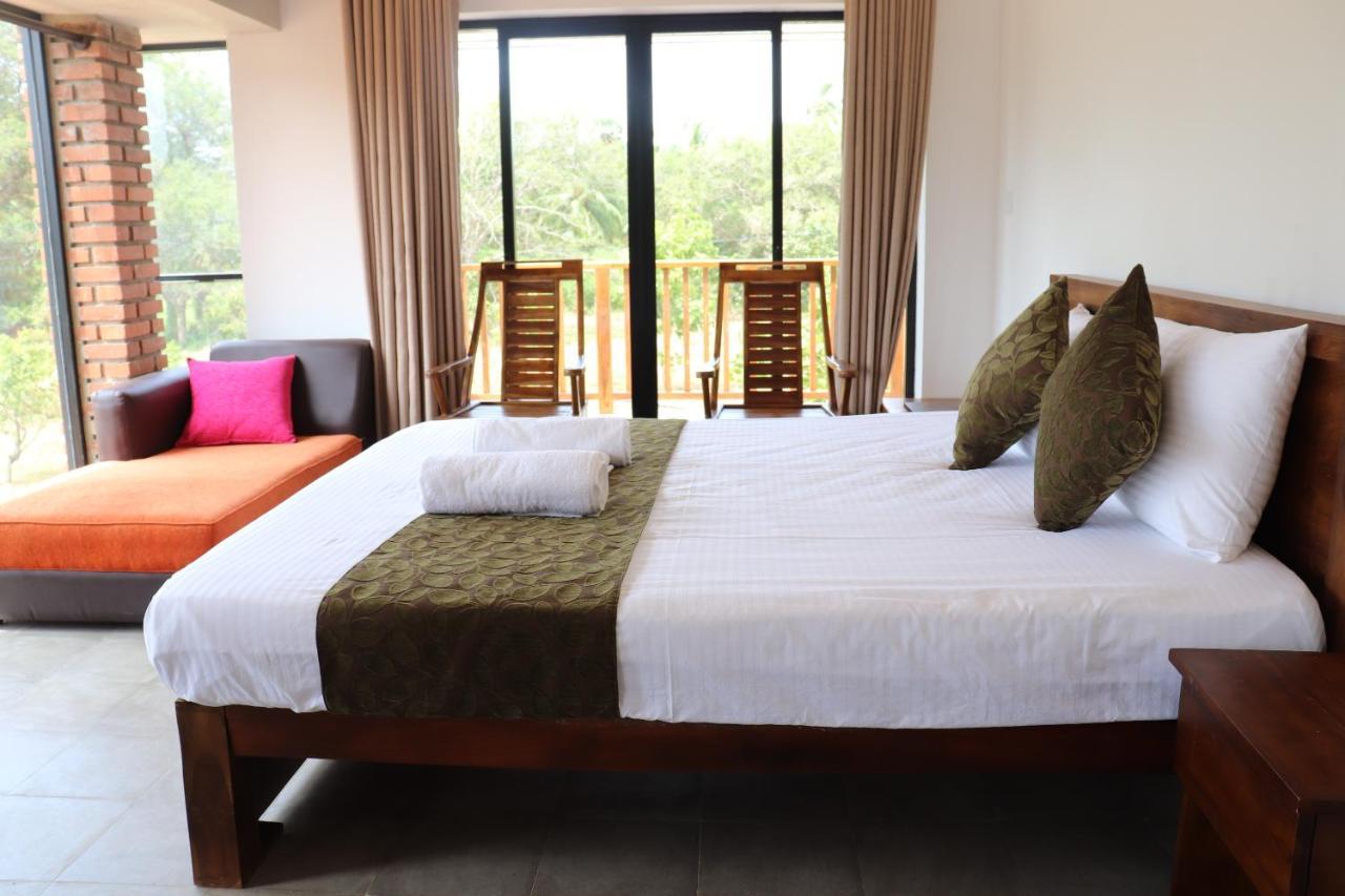 Kayjay Wild Wilpattu Hotel Buitenkant foto